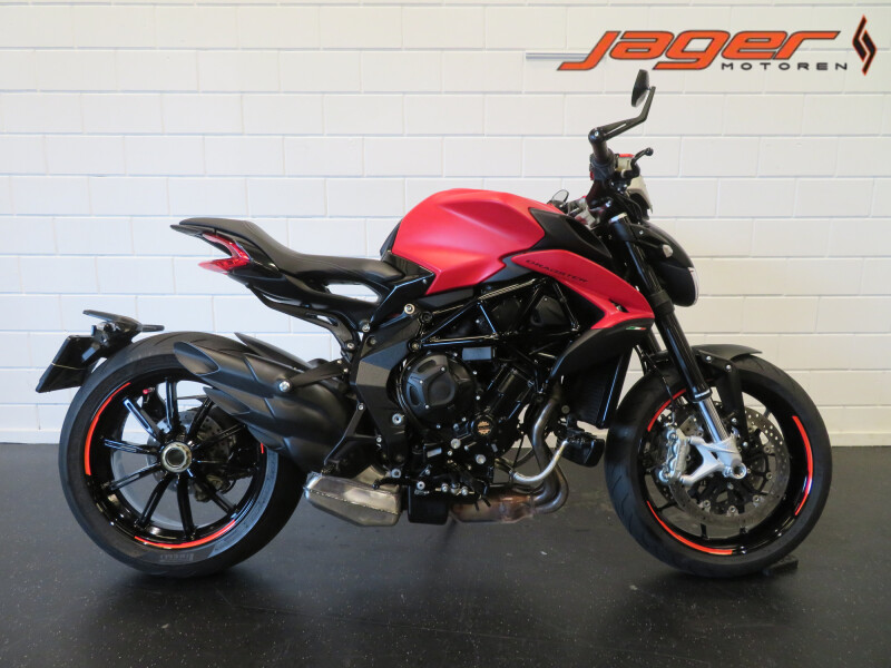 MV AGUSTA DRAGSTER ROSSO 800 NIEUWSTAAT!