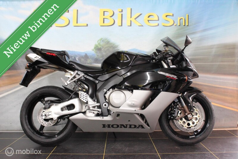 Honda CBR 1000RR Fireblade