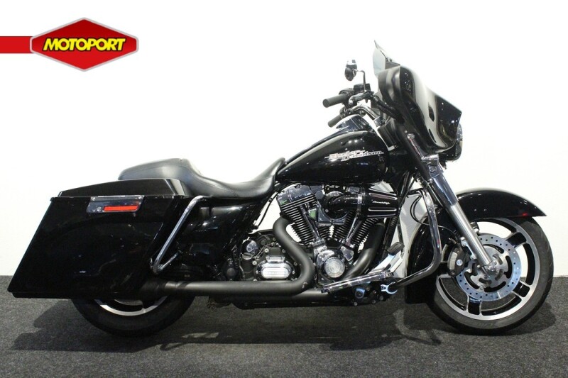 Harley-Davidson STREET GLIDE