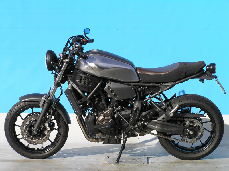 YAMAHA XSR700