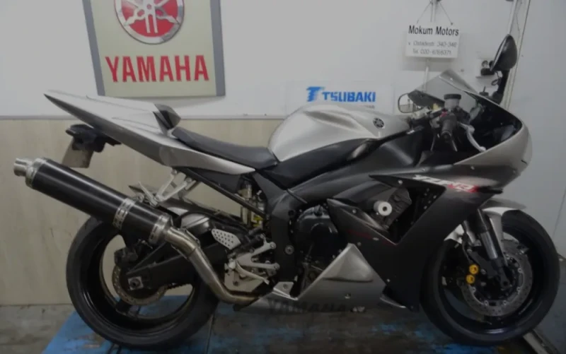 Yamaha r1 yzf 2002