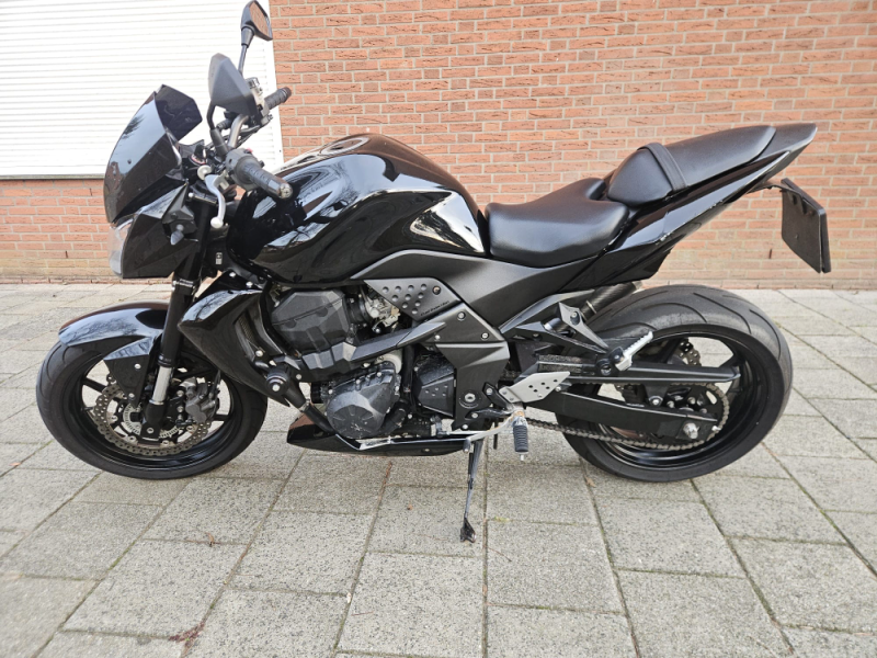 Kawasaki Z750 | 2010
