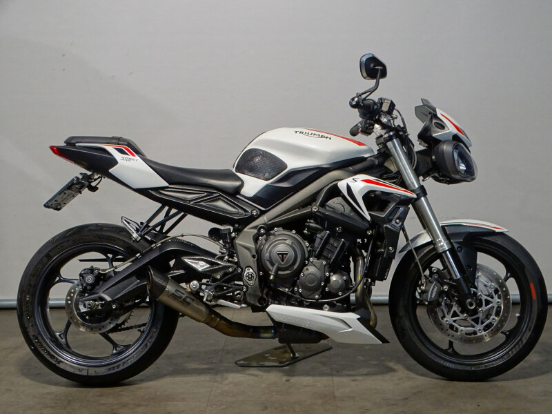 Triumph STREET TRIPLE S A2