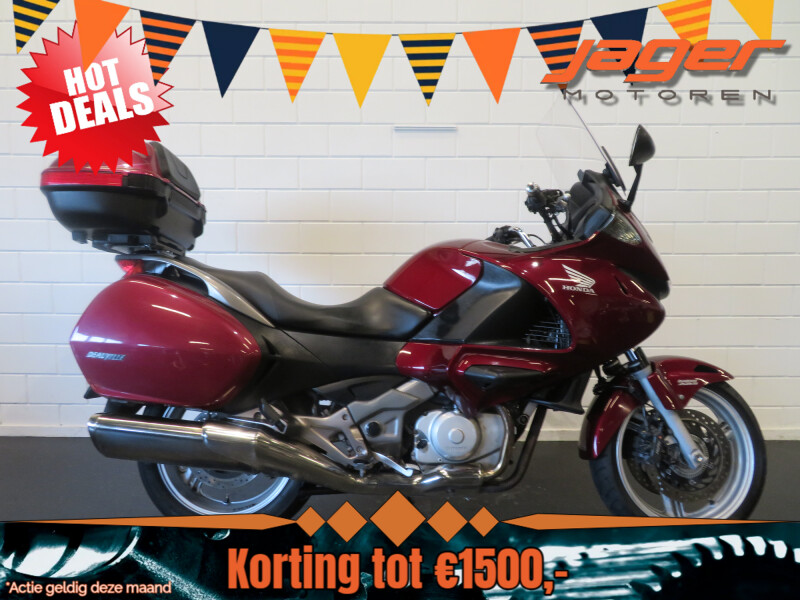 HONDA NT 700 V DEAUVILLE SUPER STRAK!