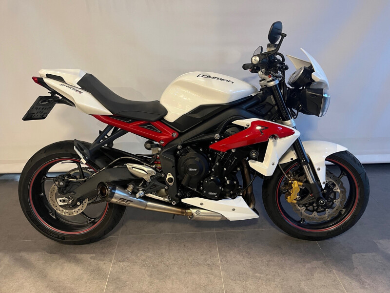Triumph STREET TRIPLE R