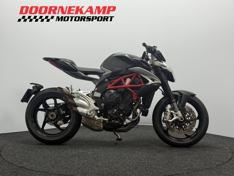 MV Agusta BRUTALE 800