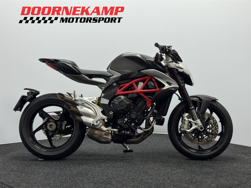 MV Agusta BRUTALE 800