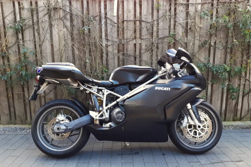 2006 Ducati 749 Dark | NL motor | 30.337 km | vol historie