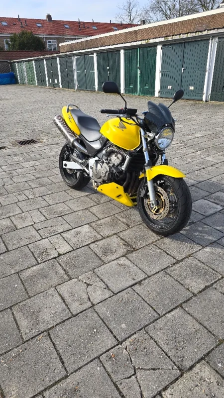 Honda Hornet CB600F | 2002 | 22.000 km | Uniek geel |