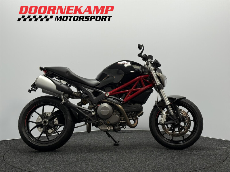 Ducati MONSTER 796 ABS