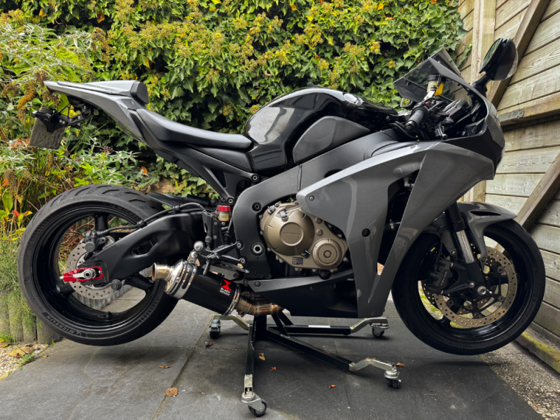 Honda CBR1000RR 2009 SC59 Nardo Grey