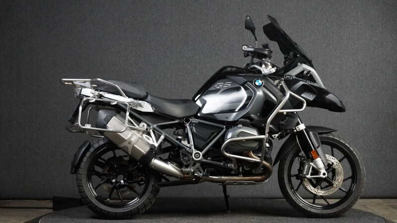 BMW R1200GSA LC Een prachtige Tiple Black!