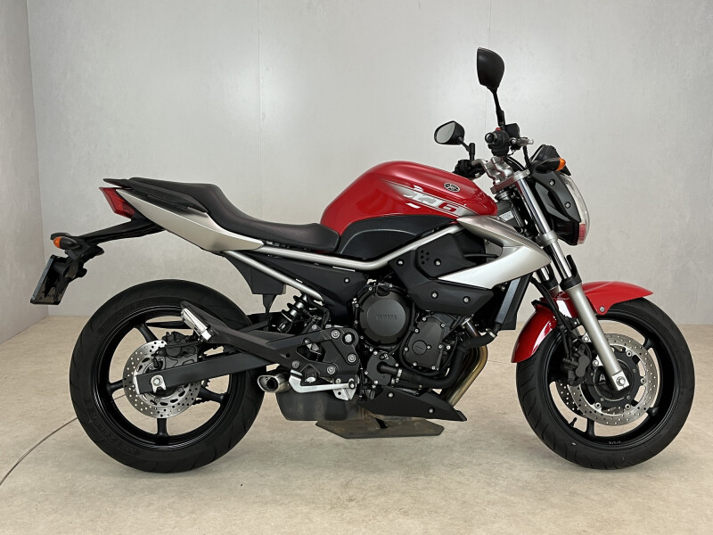 Yamaha XJ6N ABS