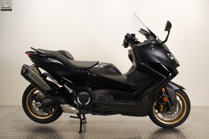 Yamaha TMAX Tech MAX