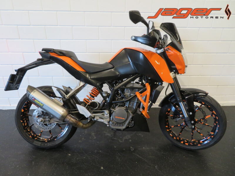 KTM 125 DUKE A1 ZEER FRAAI!