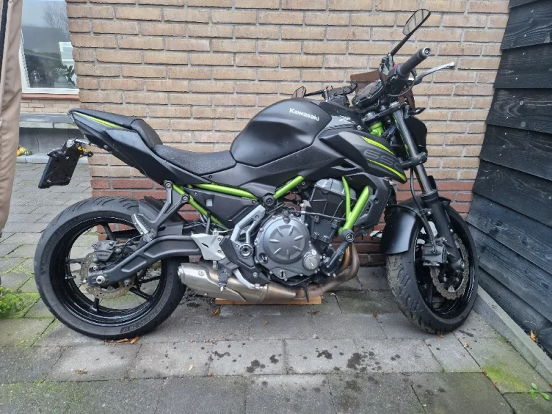 Kawasaki Z650 (2019) met Barracuda pakket
