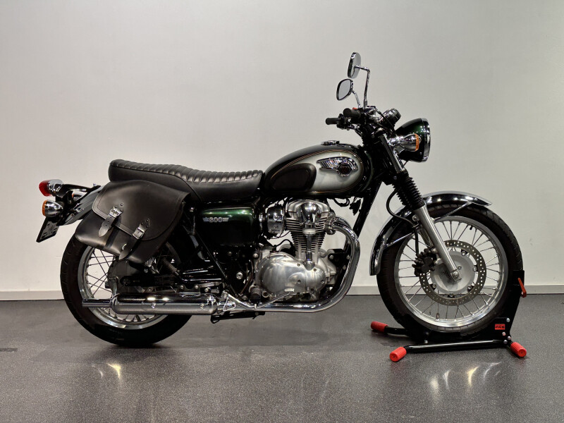 Kawasaki W800