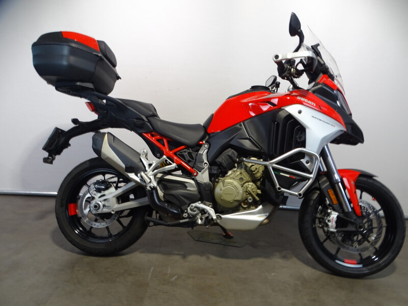 Ducati MULTISTRADA V4 S TRAVEL &amp; RADAR
