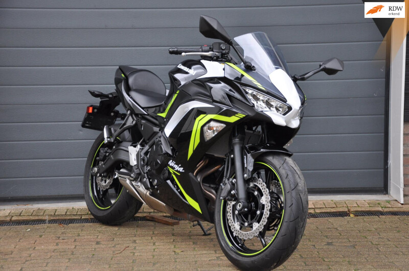 Kawasaki Ninja 650 KRT 1673 kilometers!