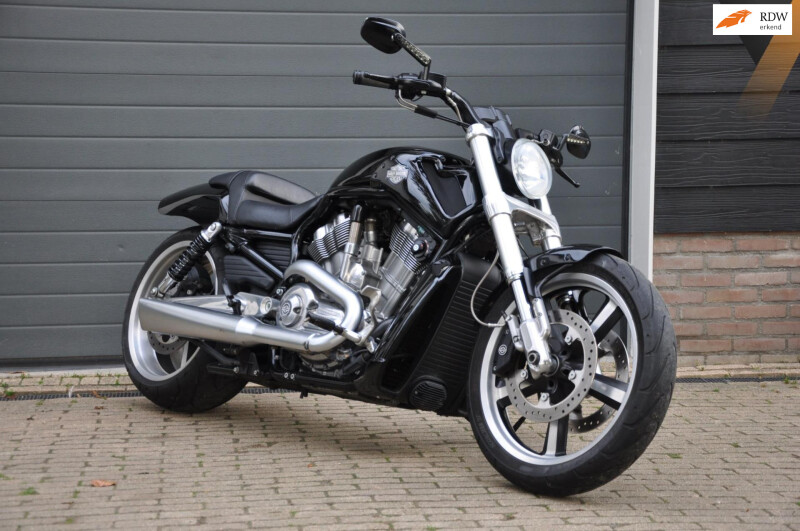 Harley Davidson VRSCF V-ROD MUSCLE 5HD 10800 kilometers!
