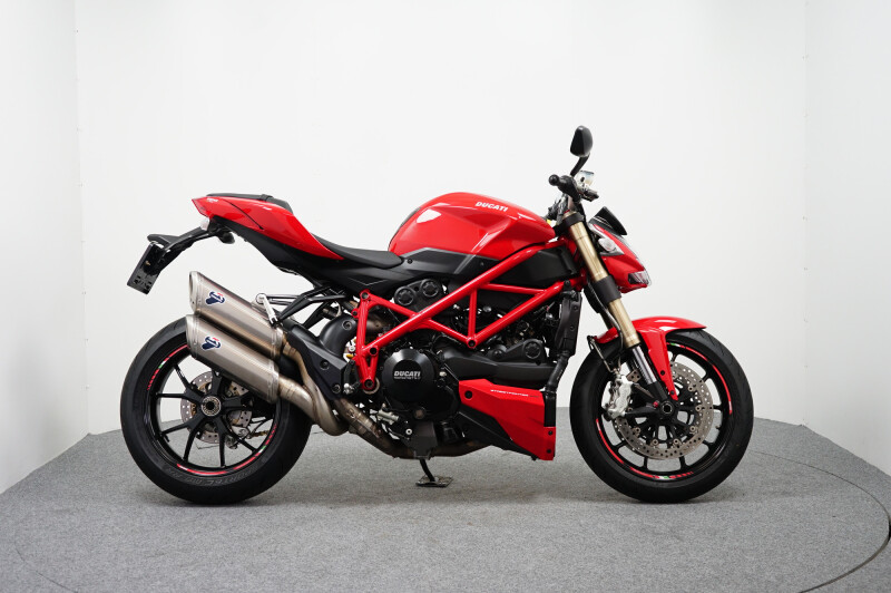 Ducati 848 STREET FIGHTER