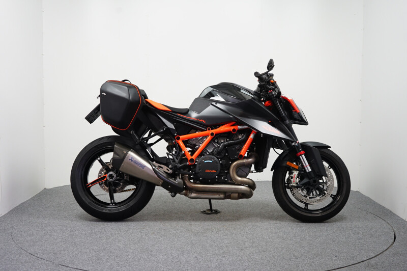 KTM 1290 SUPER DUKE R