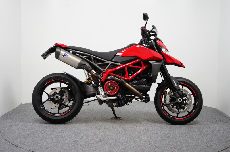 Ducati HYPERMOTARD 950