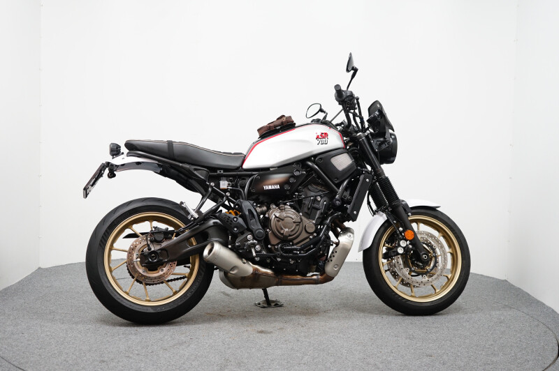 Yamaha XSR 700 TRIBUTE ABS GERESERVEERD YB T/M 30-01