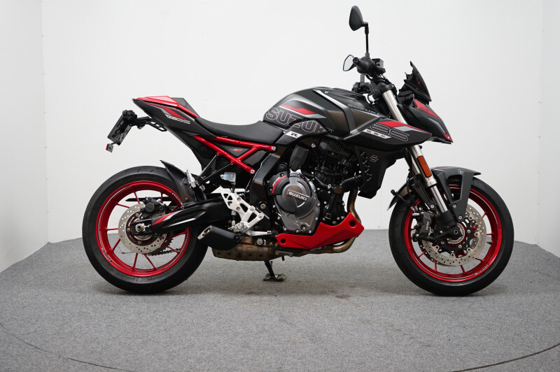 Suzuki GSX-8S STREET EXTREME GERESERVEERD YB T/M 30-01