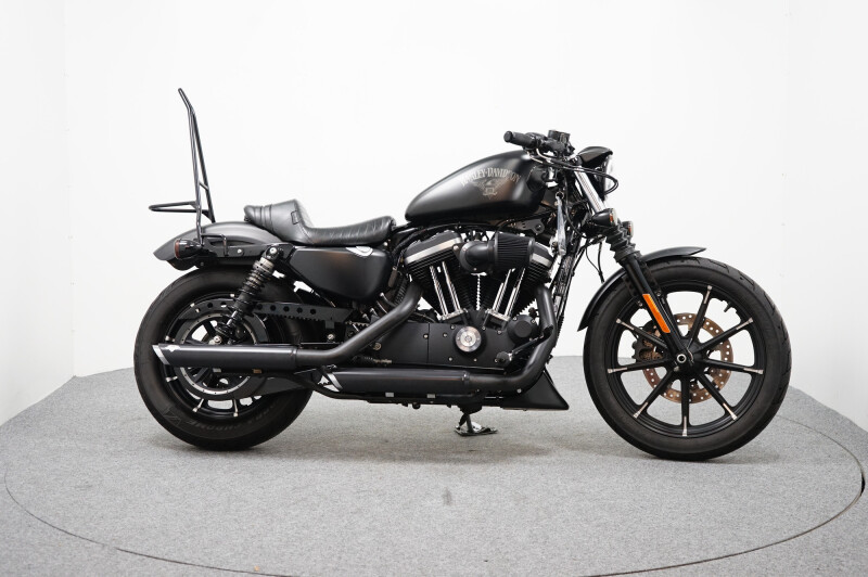 Harley-Davidson XL 883 N Iron
