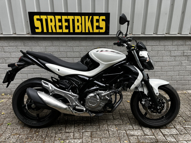 SUZUKI GLADIUS