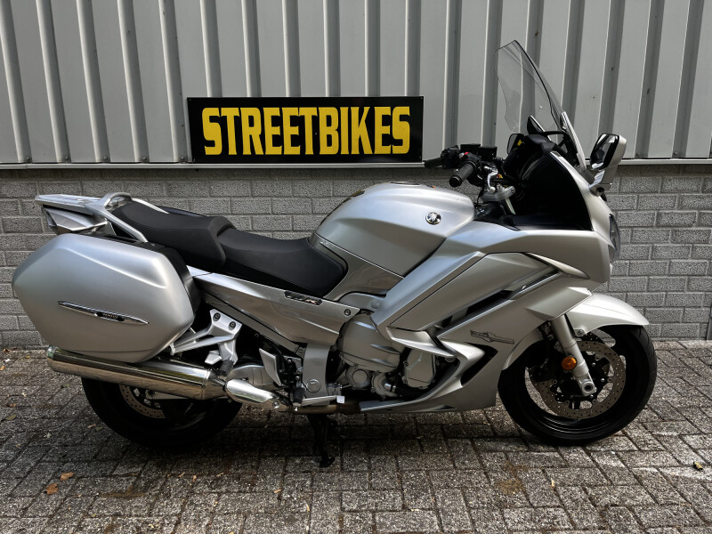 YAMAHA FJR 1300