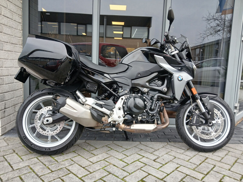 BMW F 900 R