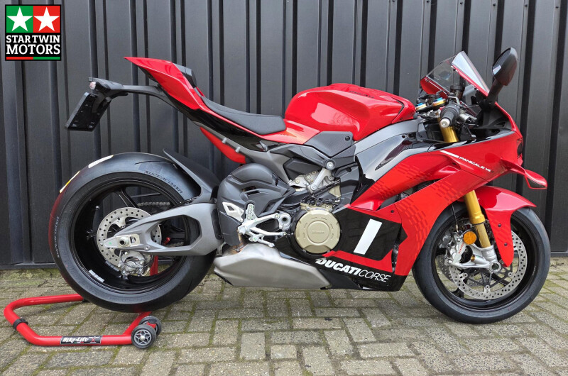 Ducati Panigale V4 S Corse