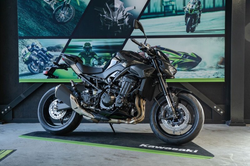 KAWASAKI Z900
