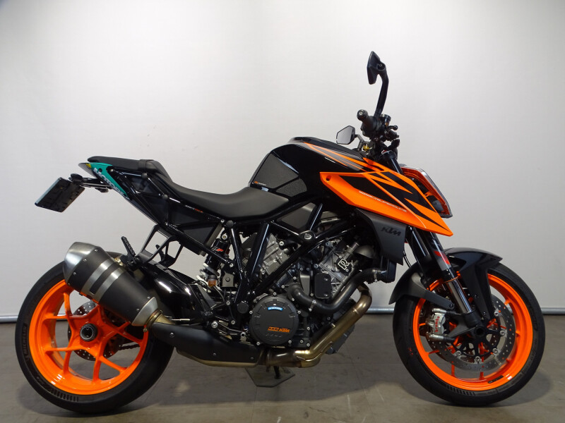 KTM 1290 SUPERDUKE R ABS