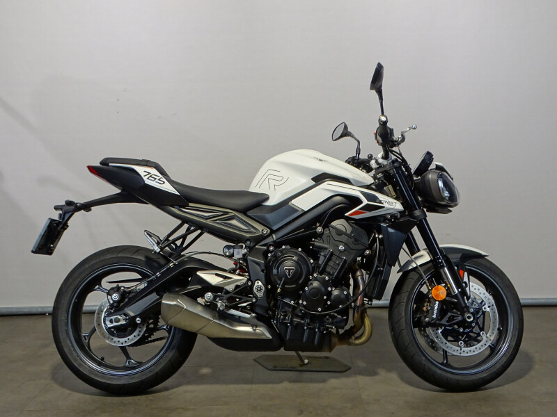 Triumph STREET TRIPLE R