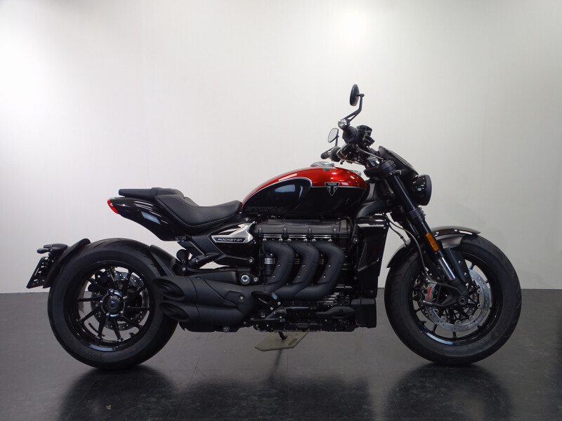 Triumph ROCKET III STORM R