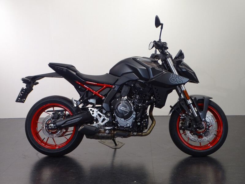 Suzuki GSX-8S
