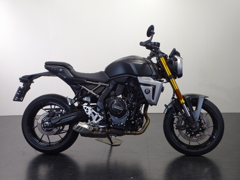 Suzuki GSX-8T