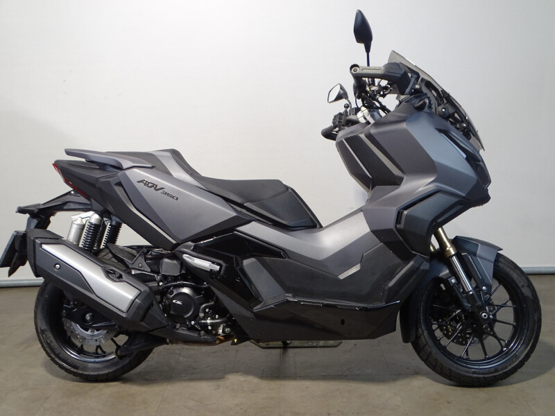 Honda ADV 350