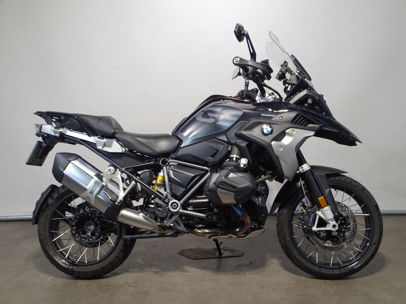BMW R 1250 GS TRIPLE BLACK