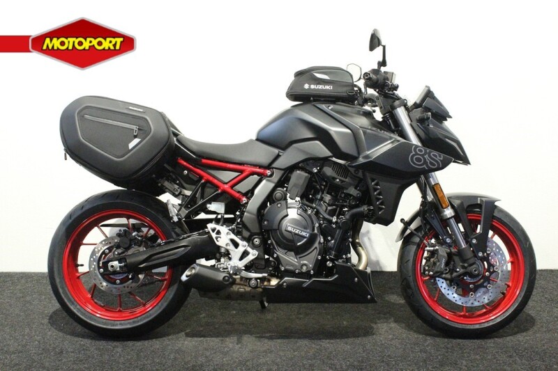 Suzuki GSX-8S
