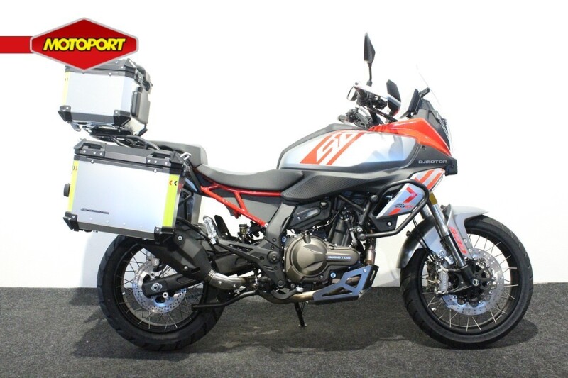 Qjmotor SRT 600 SX TOURING