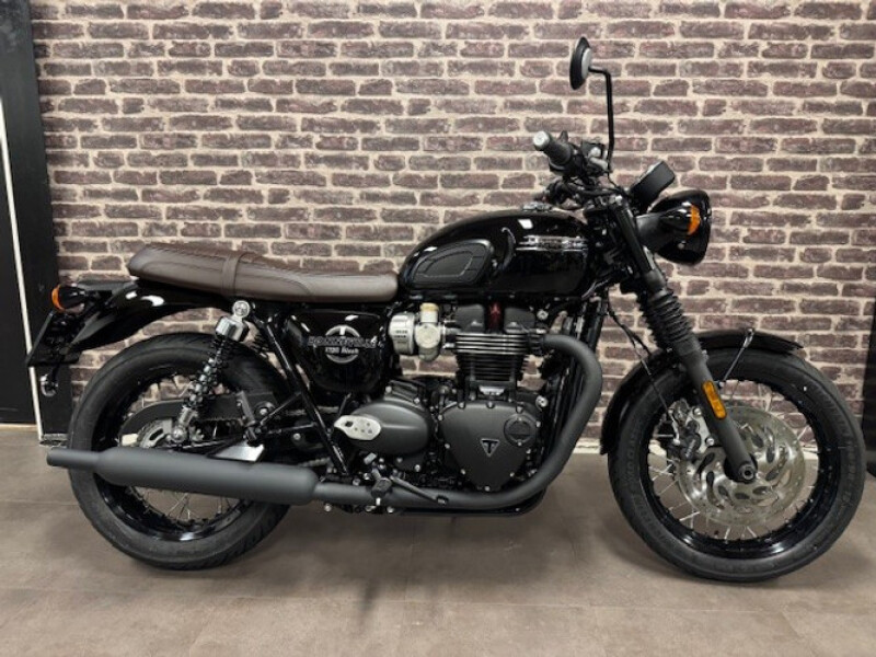 Triumph BONNEVILLE T120 BLACK