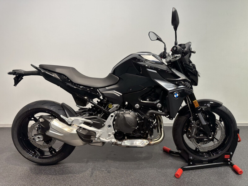 BMW F 900 R