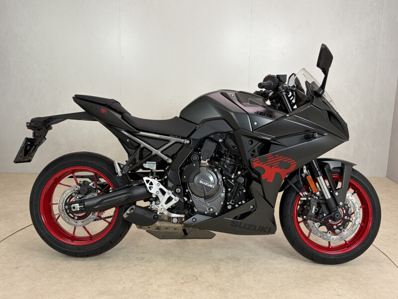 Suzuki GSX 8R