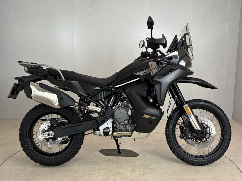Cfmoto 800MT-X