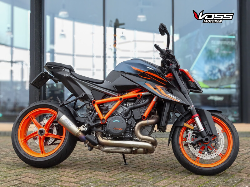 KTM 1290 SUPER DUKE R