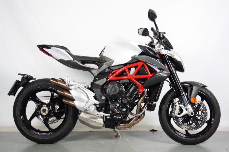 MV agusta BRUTALE 800